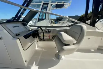 Thumbnail von Boston Whaler 240 Vantage