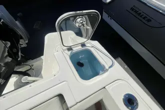 Thumbnail von Boston Whaler 240 Vantage