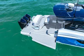 Thumbnail von Cruisers Yachts 50 GLS OB