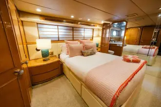 Thumbnail von Hatteras 130 Flybridge Motor Yacht LONE STAR