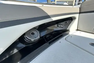 Thumbnail von Boston Whaler 280 Vantage