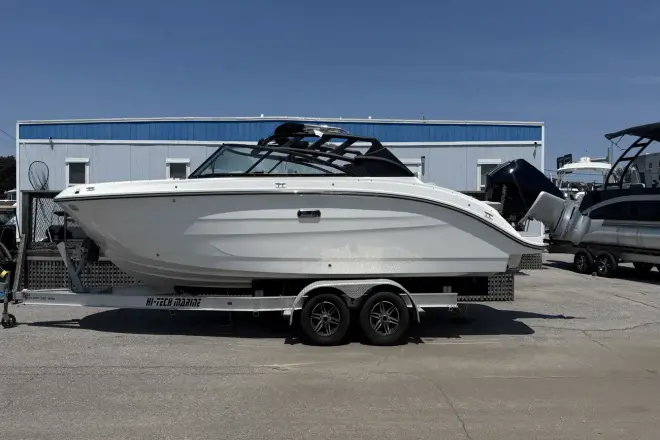 Sea Ray SDX 250 Fuoribordo