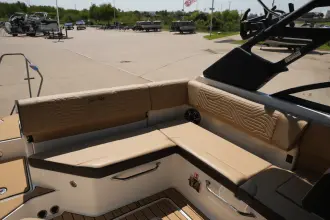 Thumbnail von Sea Ray SDX 230 Surf
