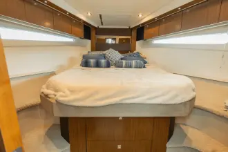 Thumbnail von Cruisers Yachts 42 Cantius