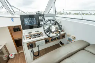 Thumbnail von Cruisers Yachts 42 Cantius
