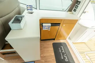 Thumbnail von Cruisers Yachts 42 Cantius