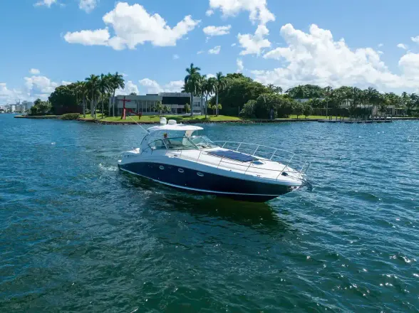 Sea Ray 420 Sundancer