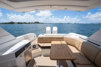 Thumbnail von Sea Ray SLX 350