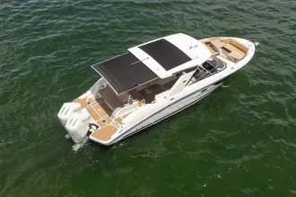 Thumbnail von Sea Ray SLX 350