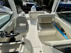 Thumbnail von Boston Whaler 240 Vantage