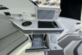 Thumbnail von Sea Ray 320 Sundancer Outboard