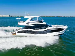 Thumbnail von Galeon 560 FLY