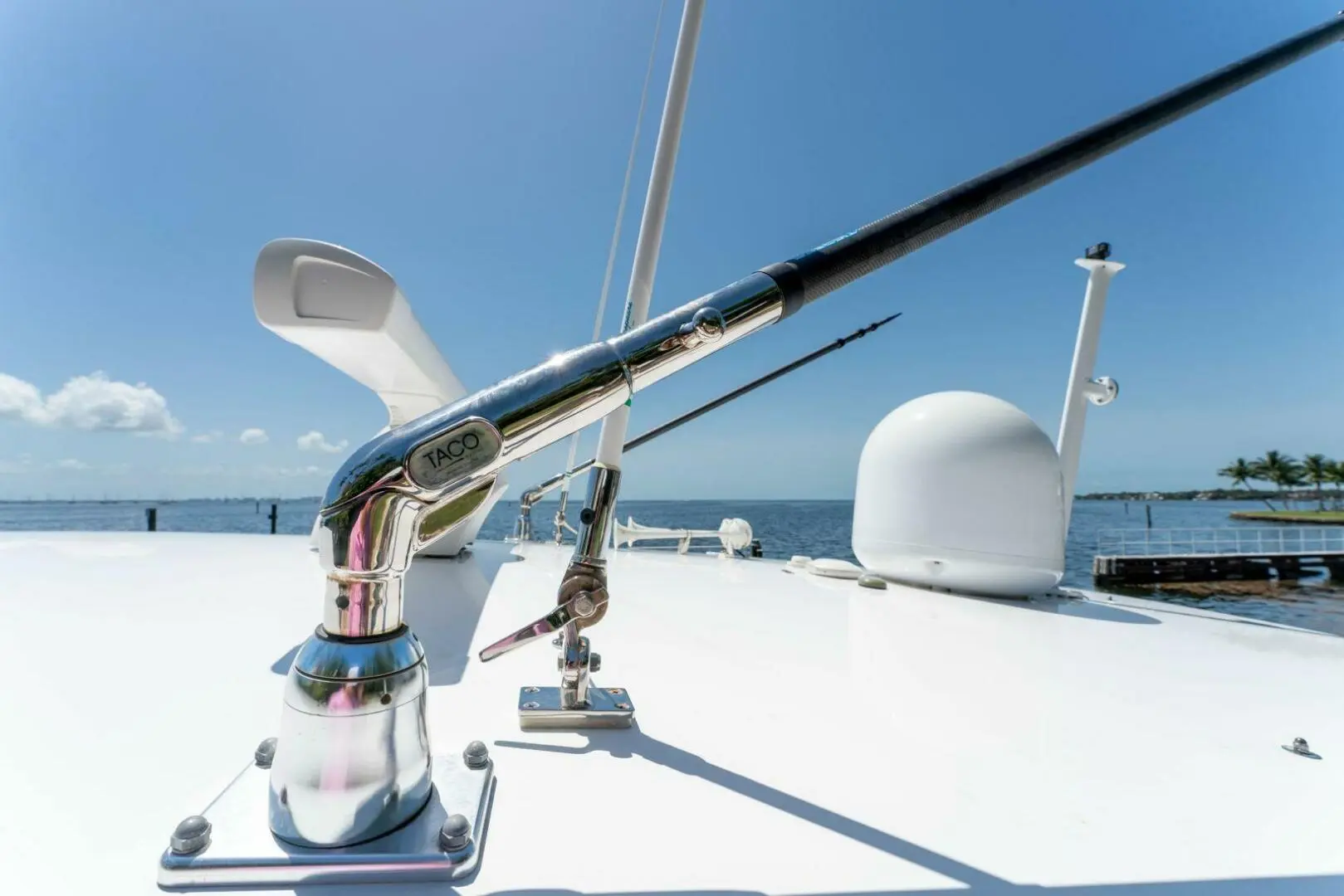 Thumbnail von Intrepid 407 Panacea