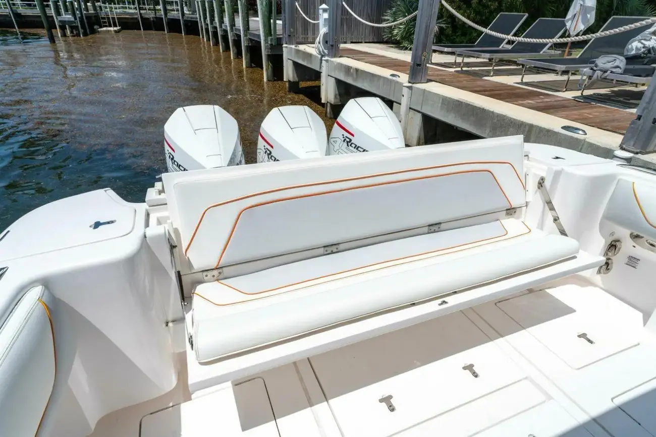 Thumbnail von Intrepid 407 Panacea