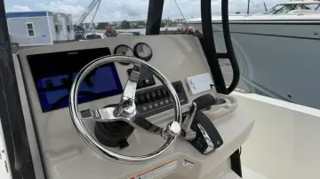 Thumbnail von Boston Whaler 250 Dauntless