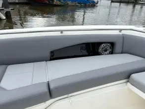 Thumbnail von Boston Whaler 360 Outrage