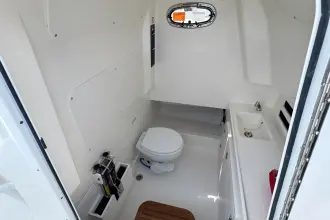 Thumbnail von Boston Whaler 330 Outrage