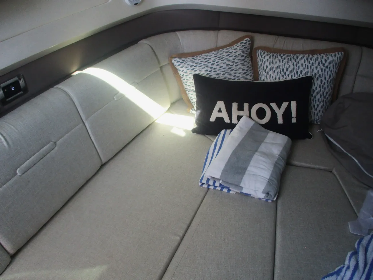 Thumbnail von Sea Ray SLX 400 Outboard