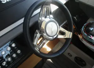 Thumbnail von Sea Ray SLX 400 Fuoribordo