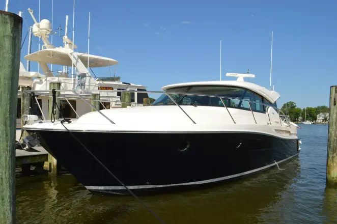 Tiara Yachts 44 Coupe Andros