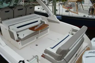Thumbnail von Tiara Yachts 34 LS Encore