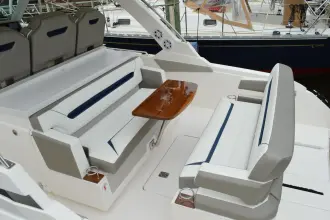 Thumbnail von Tiara Yachts 34 LS Encore