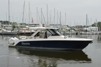 Thumbnail von Tiara Yachts 34 LS Encore