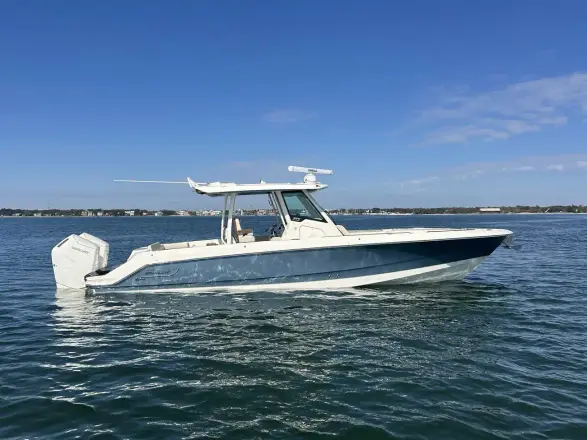 Boston Whaler 360 Outrage