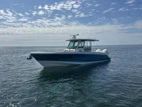 Thumbnail von Boston Whaler 360 Outrage