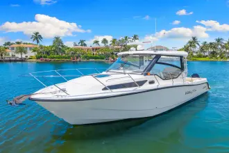 Thumbnail von Boston Whaler 325 Conquest