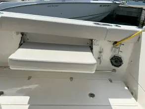 Thumbnail von Boston Whaler 360 Outrage