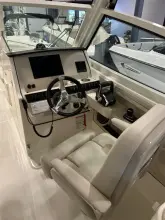 Thumbnail von Boston Whaler 280 Vantage