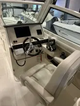 Thumbnail von Boston Whaler 280 Vantage