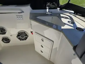 Thumbnail von Boston Whaler 350 Realm