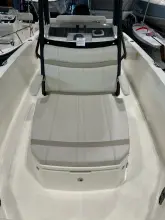 Thumbnail von Boston Whaler 220 Dauntless