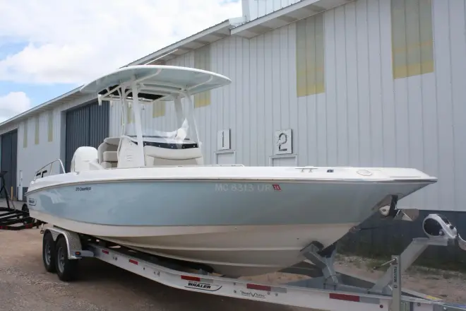 Boston Whaler 270 Dauntless