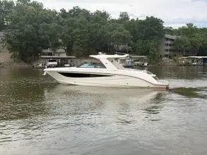 Sea Ray SLX 400