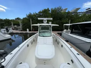 Thumbnail von Boston Whaler 350 Outrage