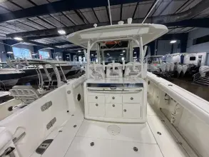 Thumbnail von Boston Whaler 350 Outrage