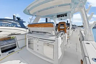 Thumbnail von Boston Whaler 420 Outrage