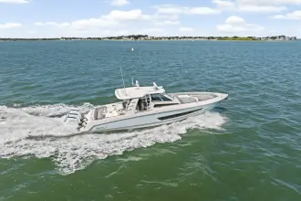 Thumbnail von Boston Whaler 420 Outrage