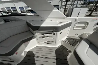 Thumbnail von Sea Ray SLX 310 Outboard