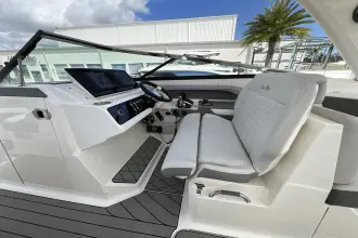 Thumbnail von Sea Ray SLX 310 Outboard