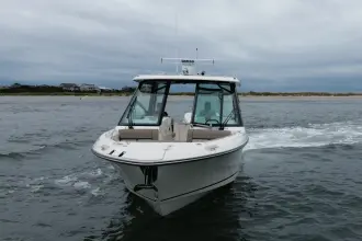 Thumbnail von Boston Whaler 330 Vantage