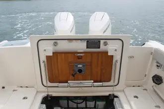 Thumbnail von Boston Whaler 330 Vantage