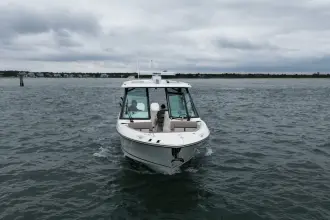 Thumbnail von Boston Whaler 330 Vantage