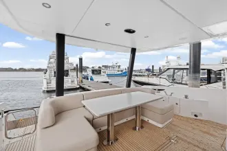 Thumbnail von Azimut 68