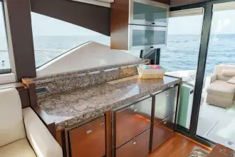 Thumbnail von Tiara Yachts 53 Coupe Happy Daze IV