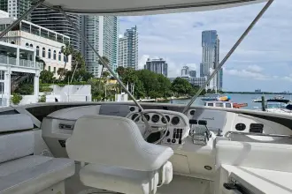 Thumbnail von Carver 444 Cockpit Motor Yacht LA BELLA VITA