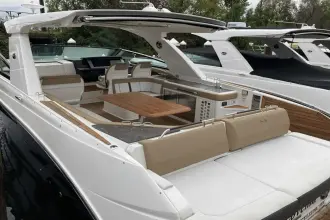 Thumbnail von Sea Ray SLX 400